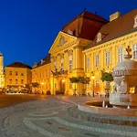 Fehérvár Cappuccino Center, Ac, Easy Parking