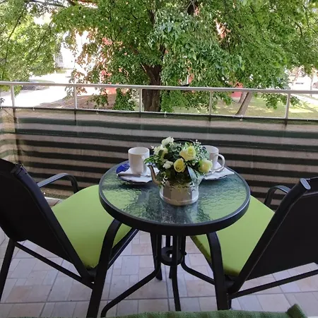 Fehervar Cappuccino Center, Ac, Easy Parking *