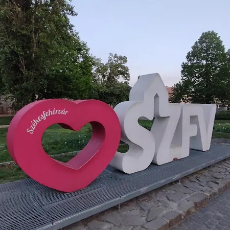 Fehervar Cappuccino Center, Ac, Easy Parking * Székesfehérvár