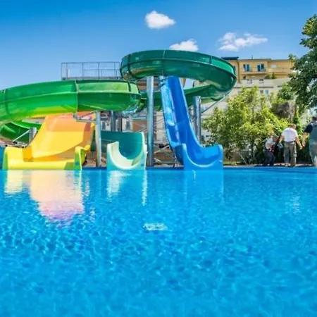 Fehervar Cappuccino Center, Ac, Easy Parking Appartamento *